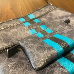 Coach purse and wallet set 💙